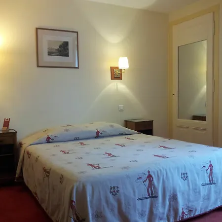 Hotel La Croix-blanche 2*
