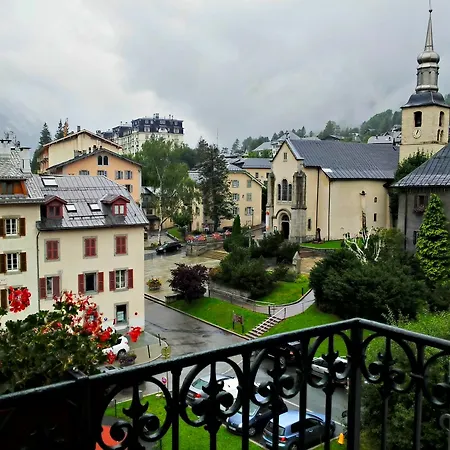 Hotel La Croix-blanche 2*